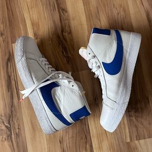 Nike SB Zoom Blazer Mid Sneaker